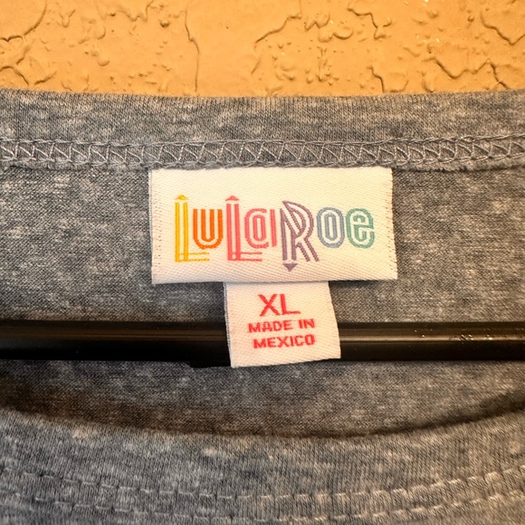 Lularoe new never wore Tee XL - Picture 4 of 4